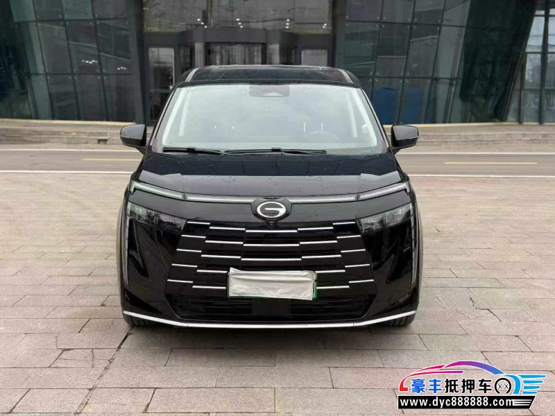 抵押车出售25年传祺e8轿车