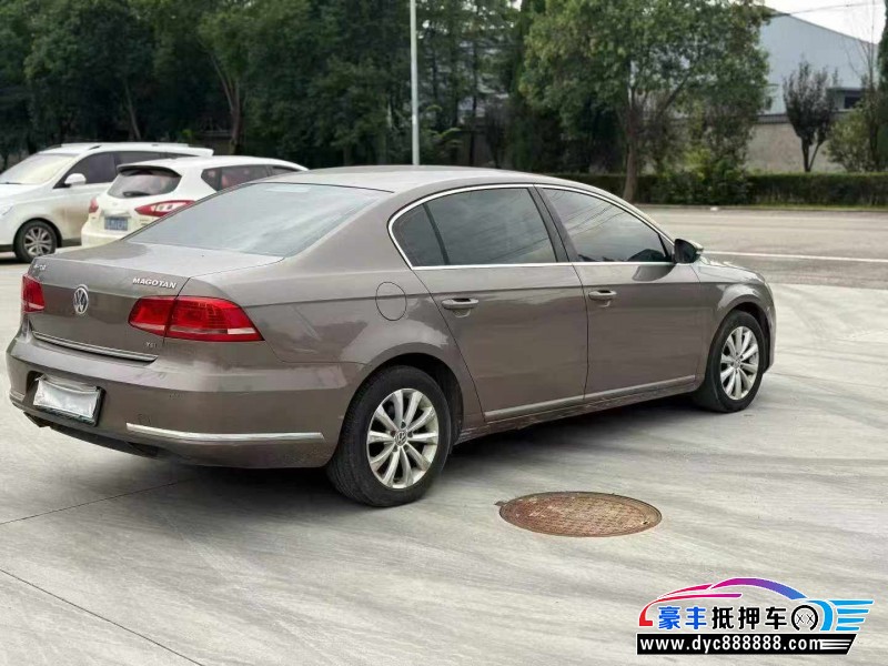 15年大众迈腾轿车抵押车出售