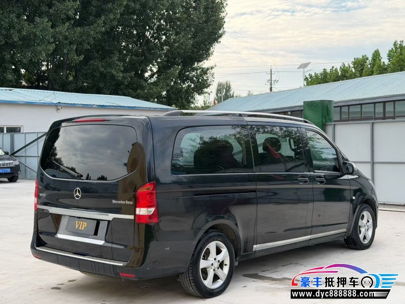 18年奔驰威霆轿车抵押车出售