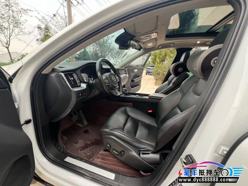 20年沃尔沃XC60轿车抵押车出售