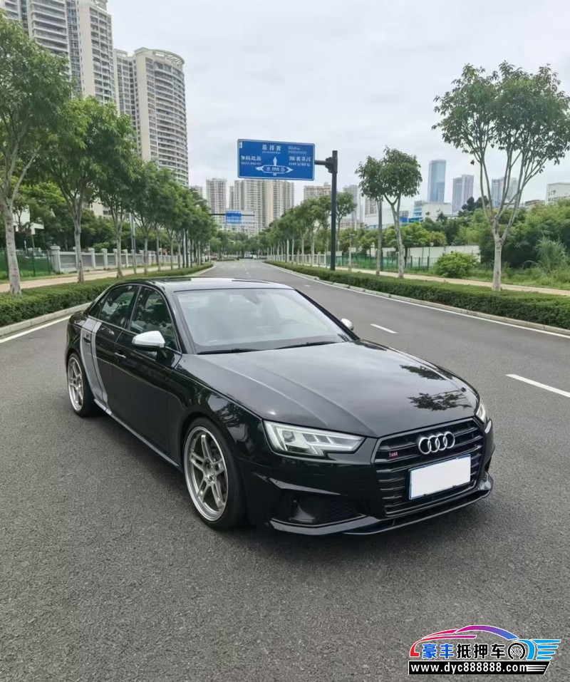 19年奥迪S4轿车抵押车出售