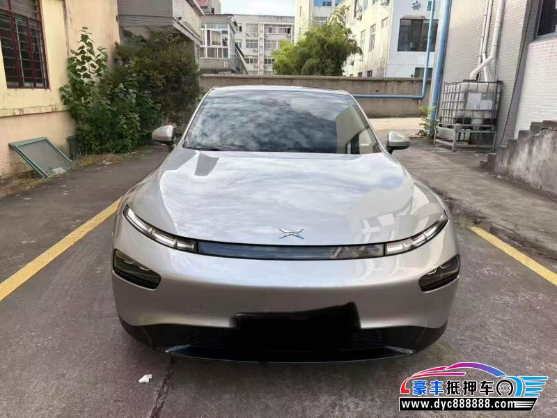 抵押车出售22年小鹏P7轿车