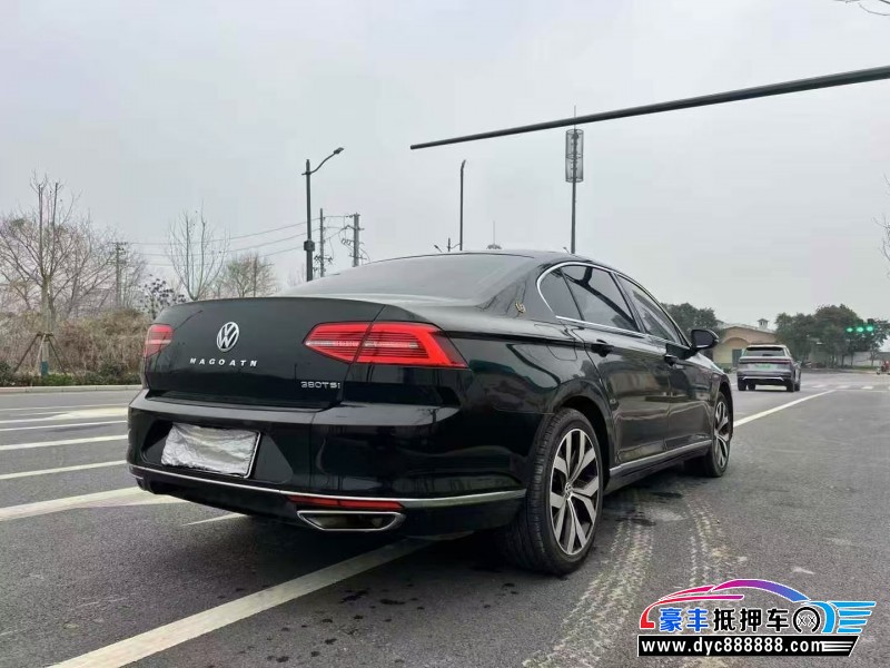 18年大众迈腾轿车抵押车出售
