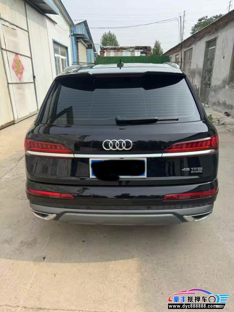 24年奥迪Q7轿车抵押车出售