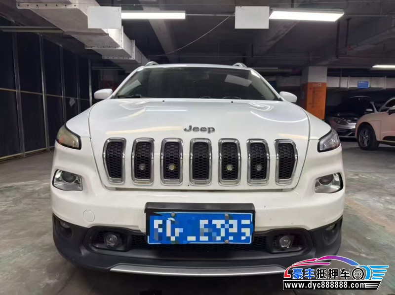 抵押车出售18年Jeep自由光轿车