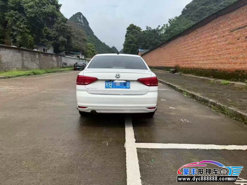 18年大众朗逸轿车抵押车出售