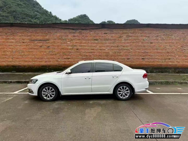18年大众朗逸轿车抵押车出售