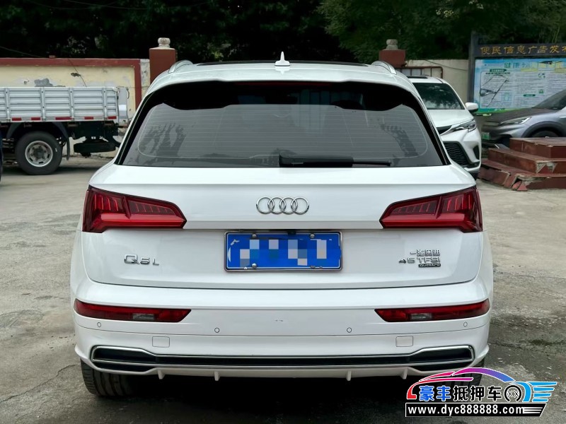 20年奥迪Q5轿车抵押车出售