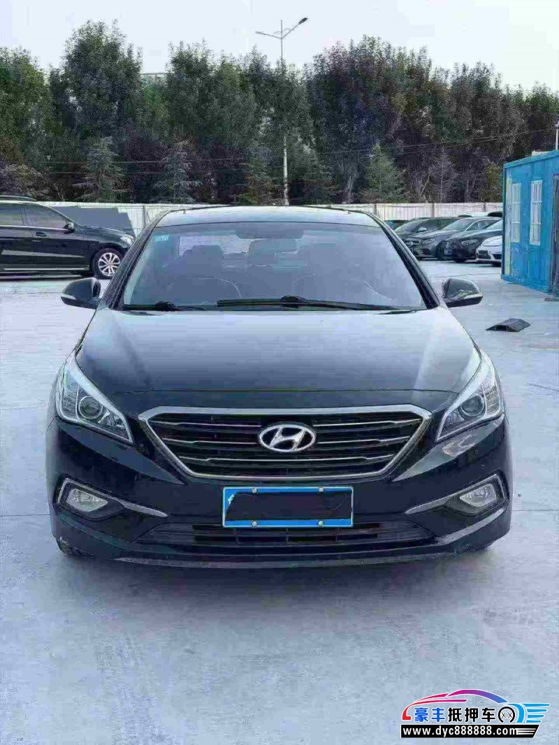 抵押车出售17年现代索纳塔九轿车