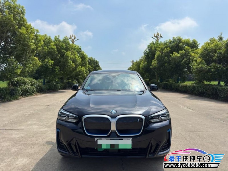 抵押车出售22年宝马ix3轿车