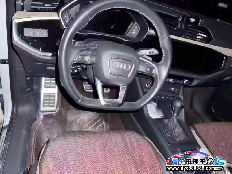 24年奥迪Q3轿车抵押车出售