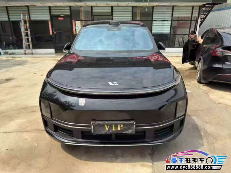 23年理想L8轿车抵押车出售