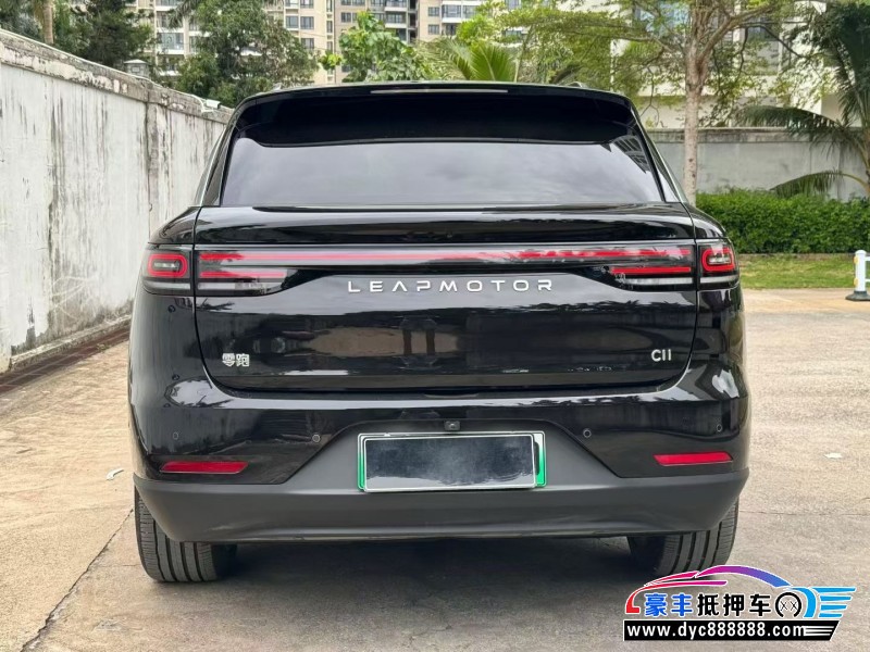26年零跑C11轿车抵押车出售