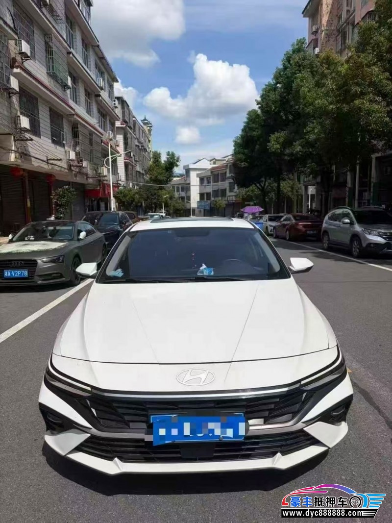 抵押车出售24年现代伊兰特轿车