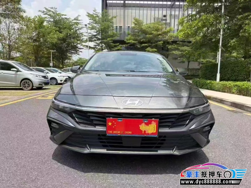 抵押车出售23年现代伊兰特轿车