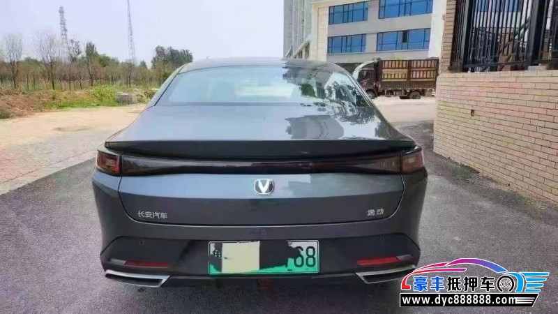 26年长安逸动轿车抵押车出售