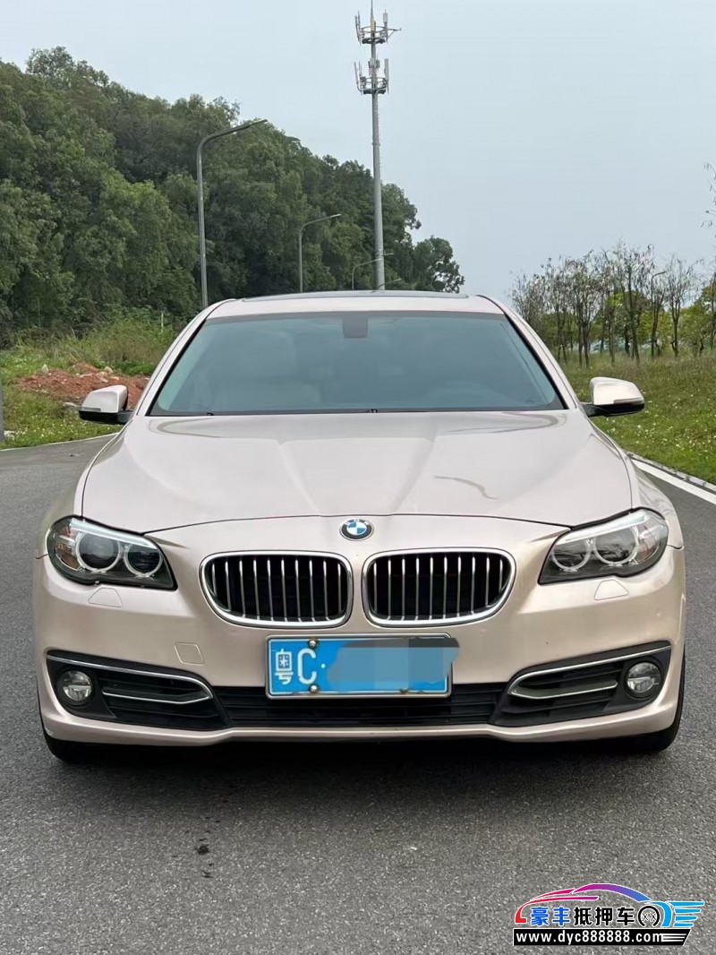 抵押车出售14年宝马5系轿车