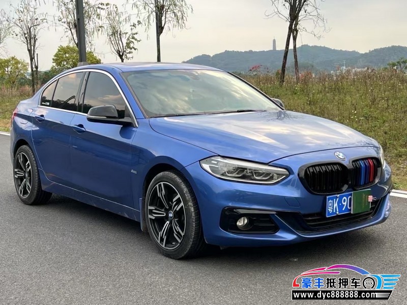 17年宝马1系轿车抵押车出售
