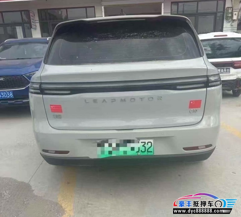 24年零跑C10轿车抵押车出售