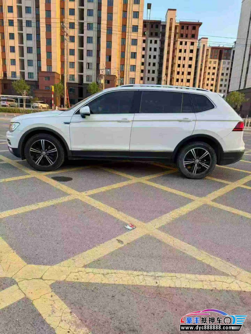 20年大众途观轿车抵押车出售