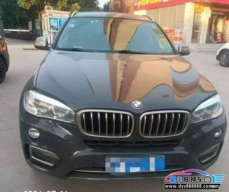 抵押车出售17年宝马X6轿车