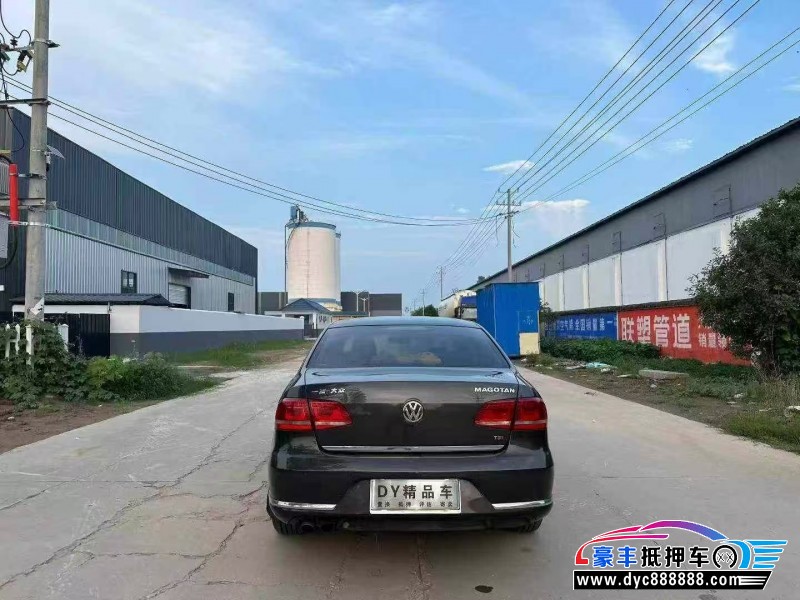 13年大众迈腾轿车抵押车出售