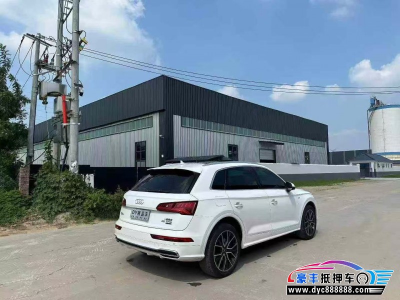 18年奥迪Q5轿车抵押车出售