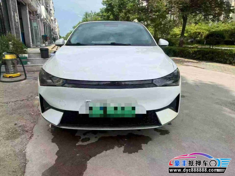 抵押车出售23年小鹏P5轿车