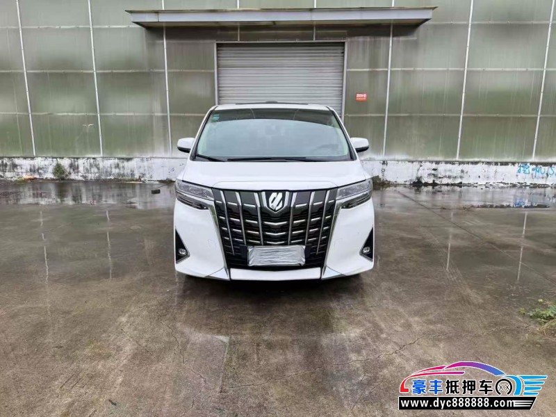 抵押车出售18年丰田埃尔法轿车