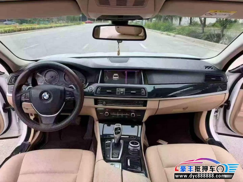 17年宝马5系轿车抵押车出售