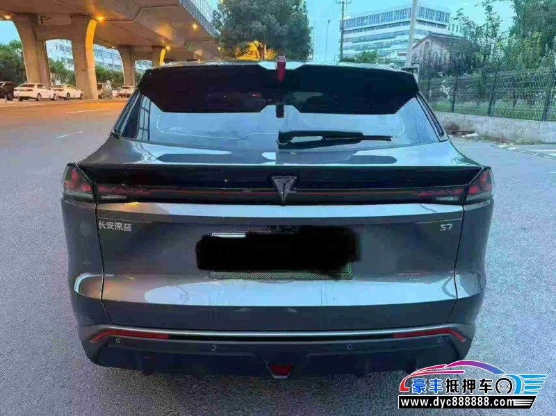 24年长安深蓝S7轿车抵押车出售