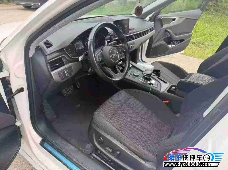 20年奥迪A4L轿车抵押车出售