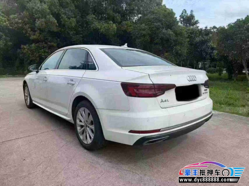 20年奥迪A4L轿车抵押车出售