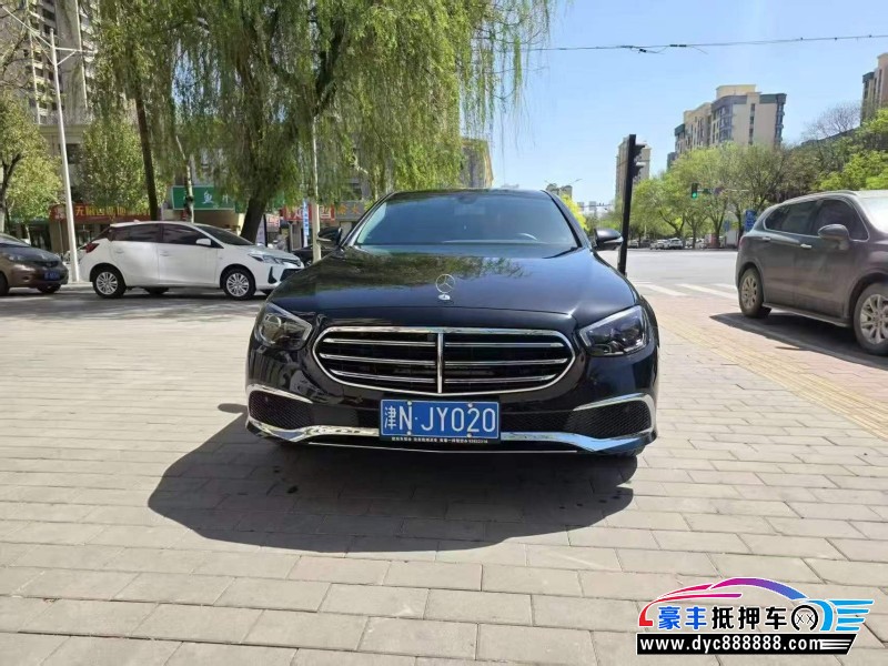 19年奔驰E轿车抵押车出售