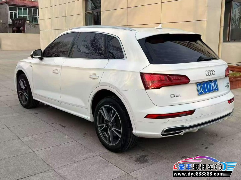 20年奥迪Q5轿车抵押车出售