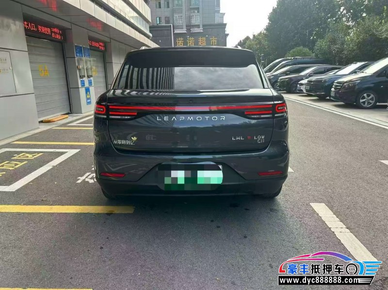 25年零跑C11轿车抵押车出售
