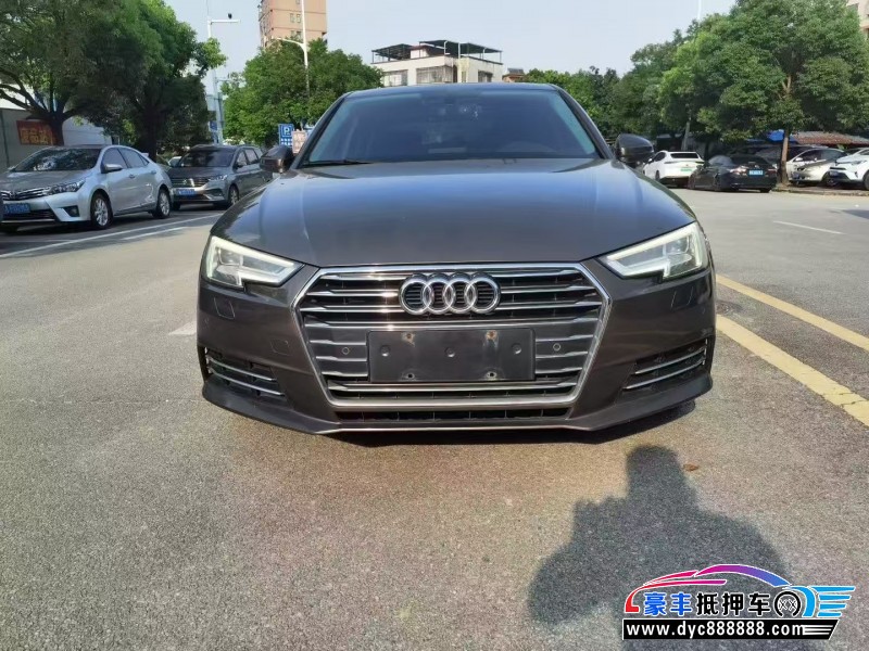 抵押车出售18年奥迪A4L轿车