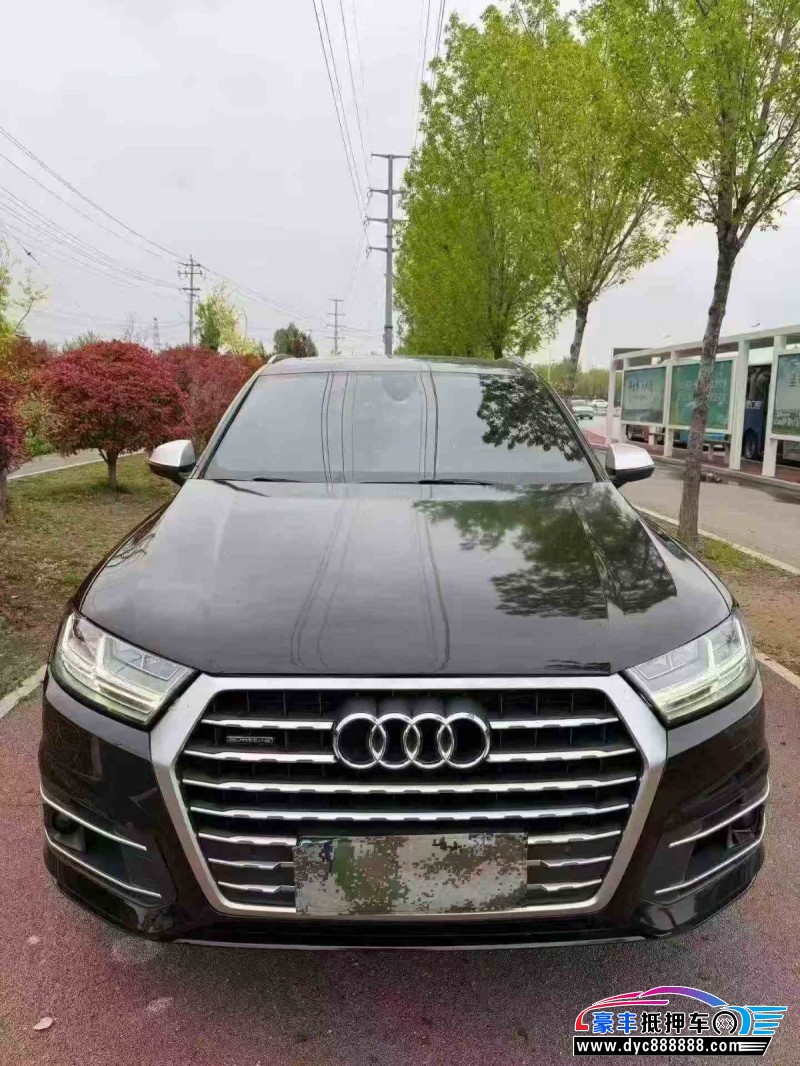 抵押车出售19年奥迪Q7轿车