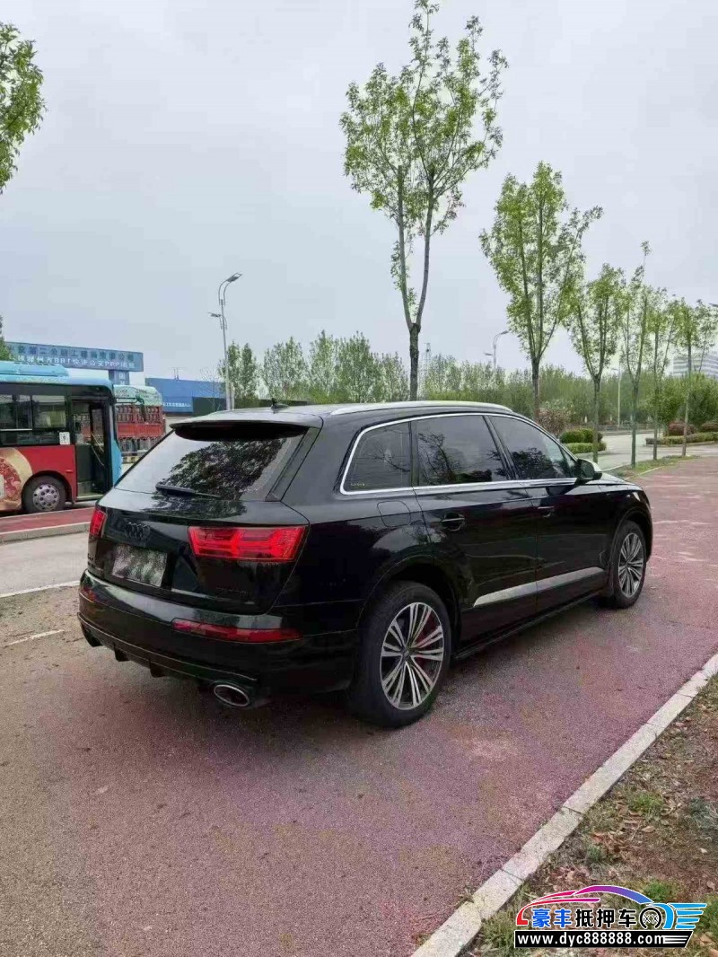 19年奥迪Q7轿车抵押车出售