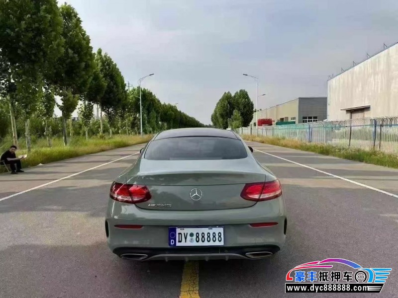 18年奔驰C轿车抵押车出售