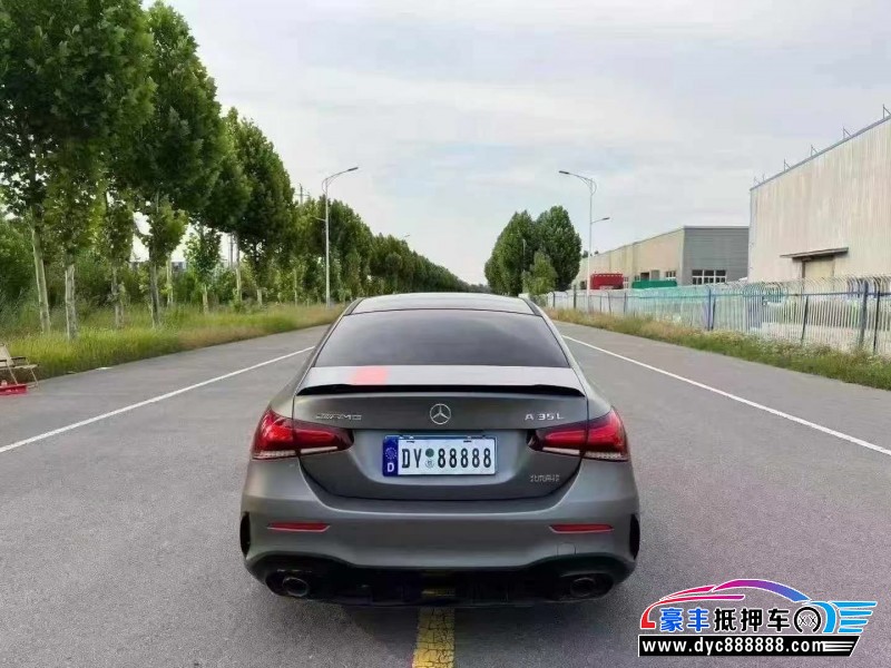 22年奔驰A级AMG轿车抵押车出售