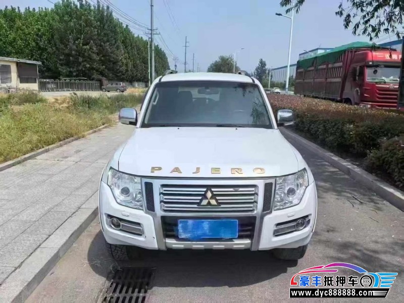 抵押车出售20年三菱帕杰罗轿车