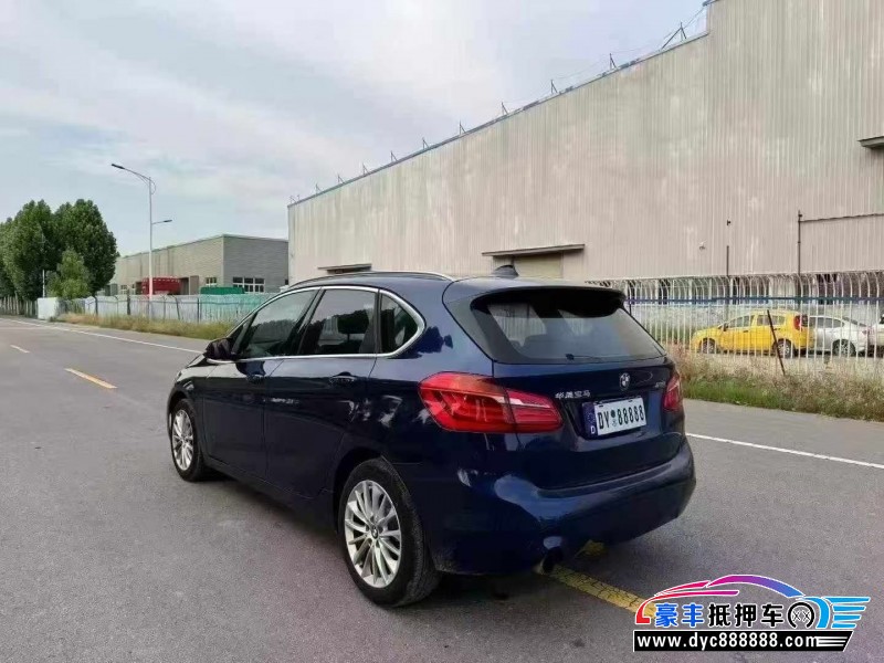 19年宝马2系轿车抵押车出售