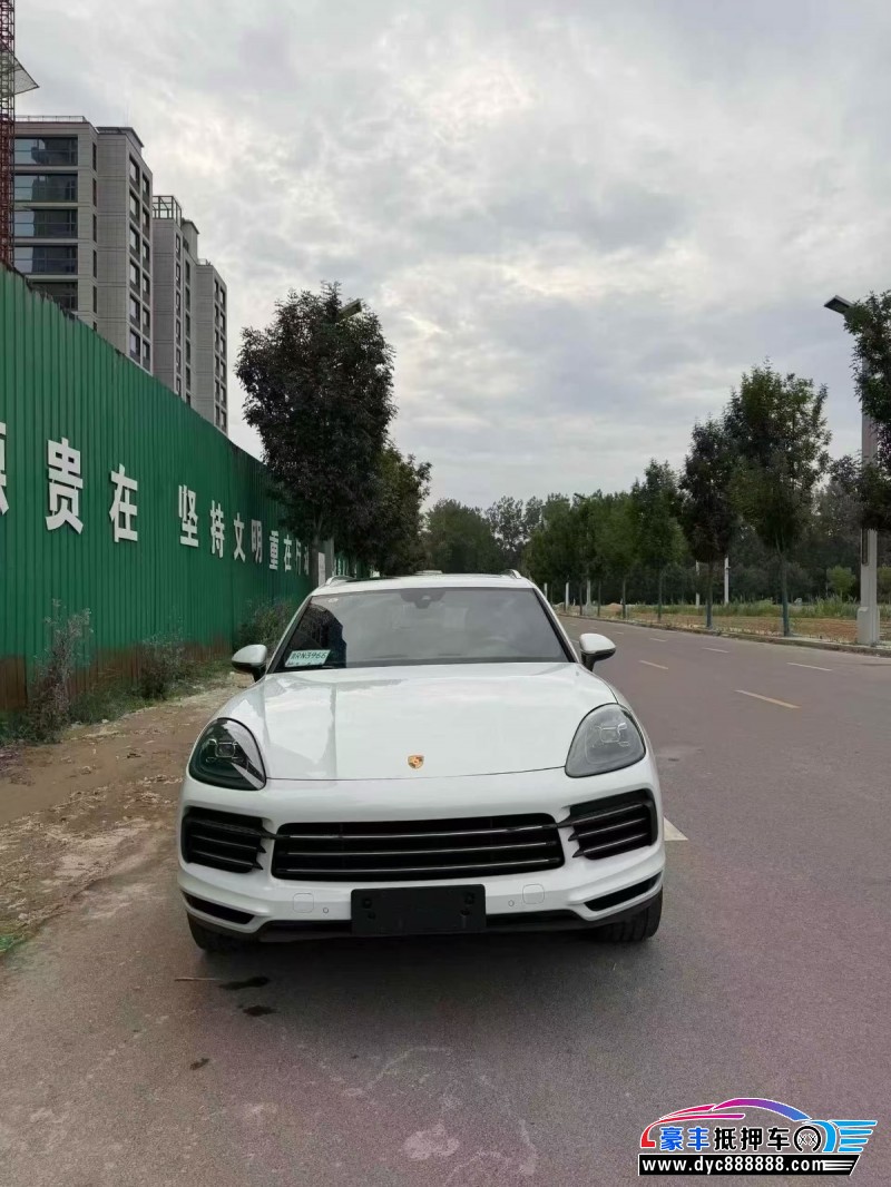 抵押车出售21年保时捷卡宴轿车