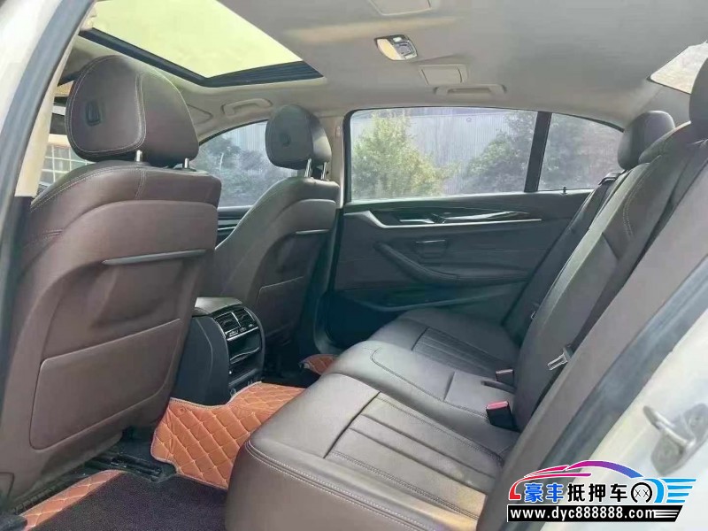 20年宝马5系轿车抵押车出售