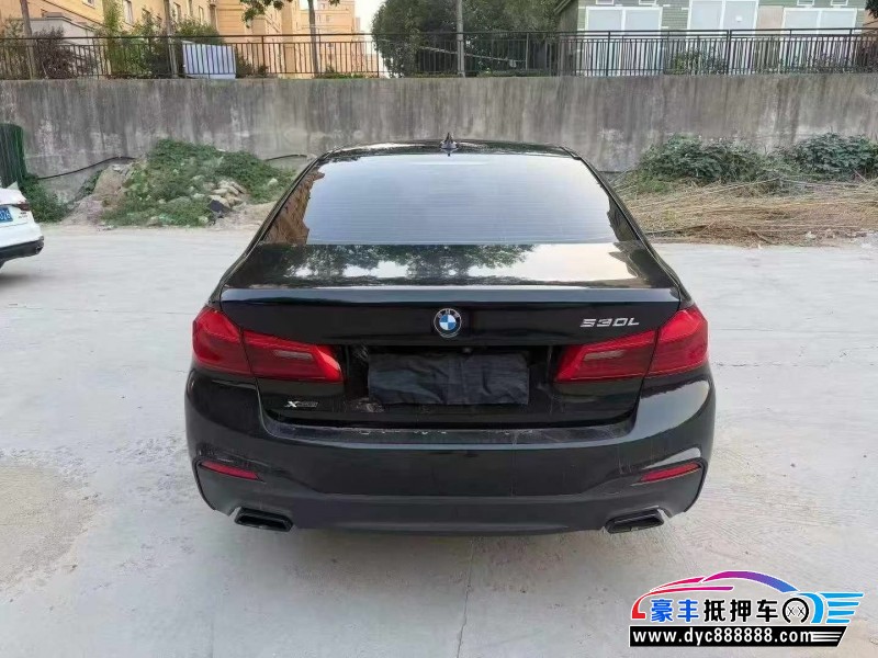 20年宝马5系轿车抵押车出售