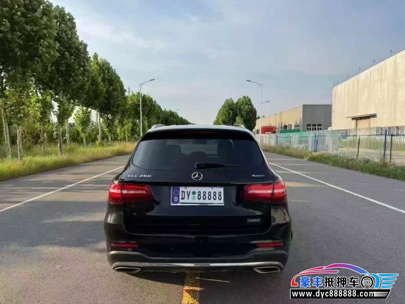 18年奔驰GLC轿车抵押车出售