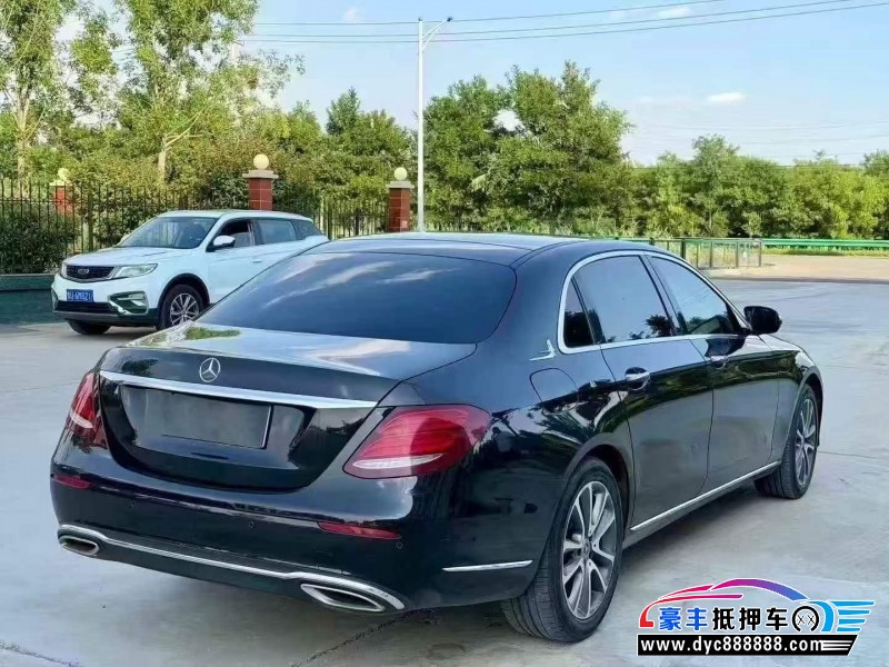20年奔驰E轿车抵押车出售