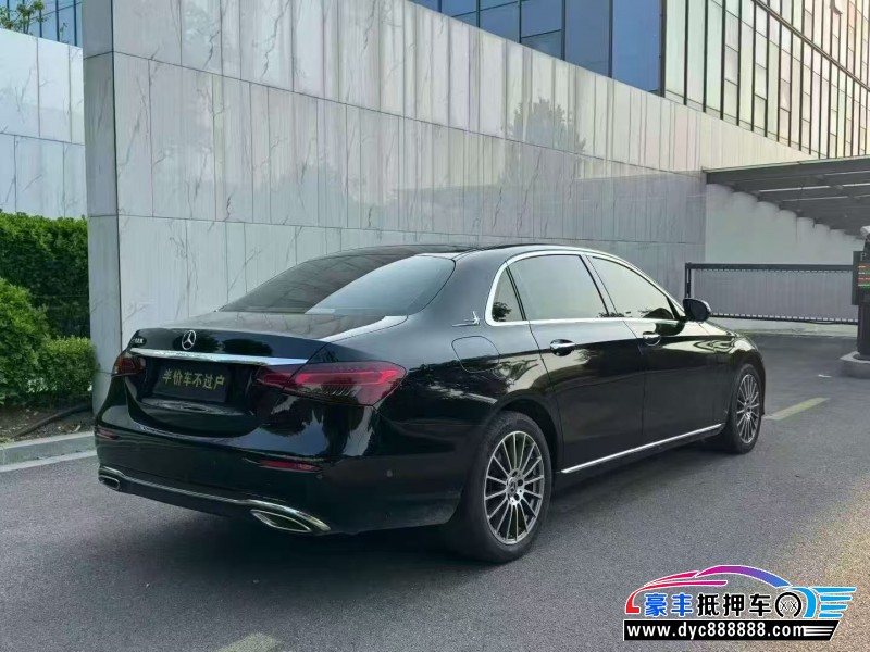 22年奔驰E轿车抵押车出售