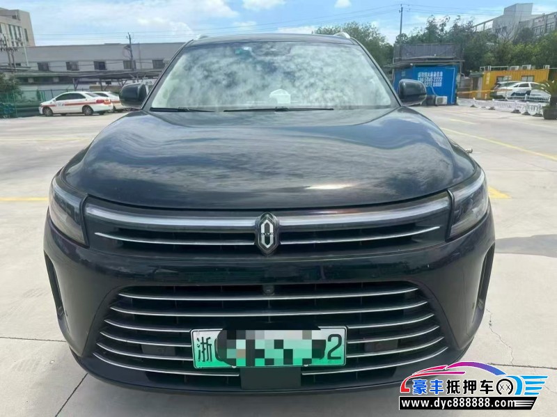 抵押车出售24年华为问界轿车